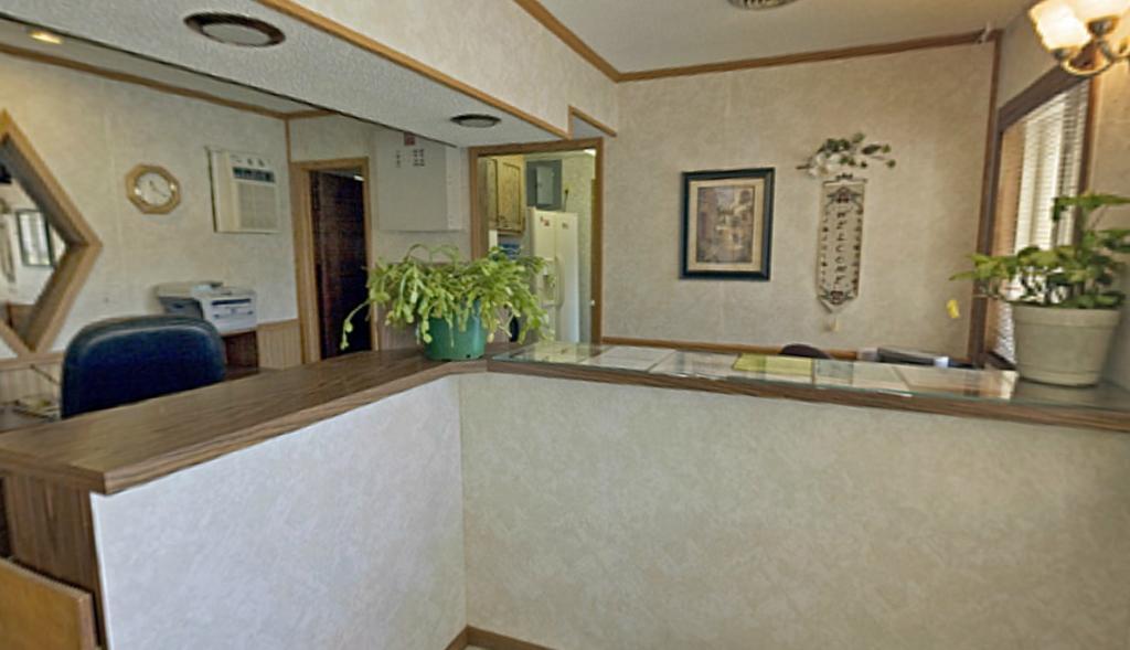 Econo Lodge Oskaloosa Zewnętrze zdjęcie