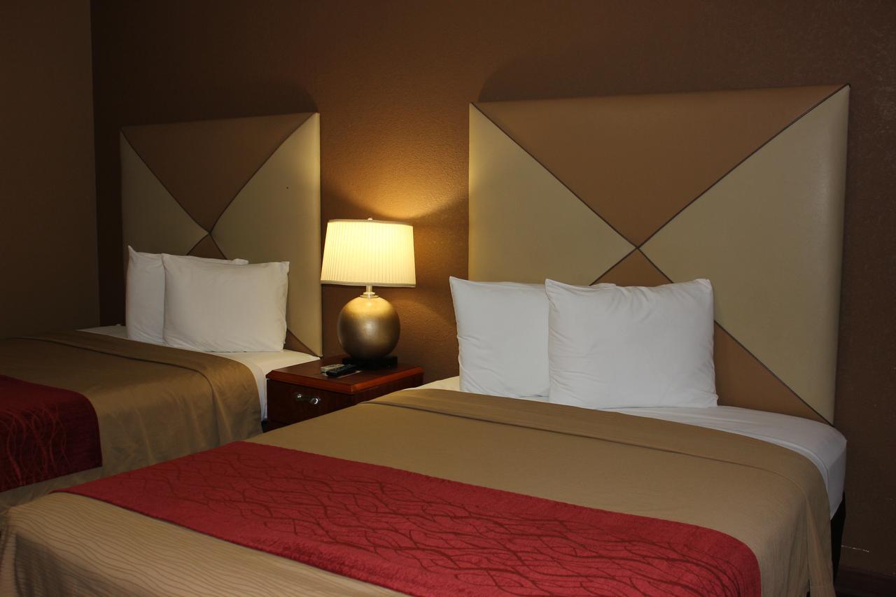 Econo Lodge Oskaloosa Zewnętrze zdjęcie