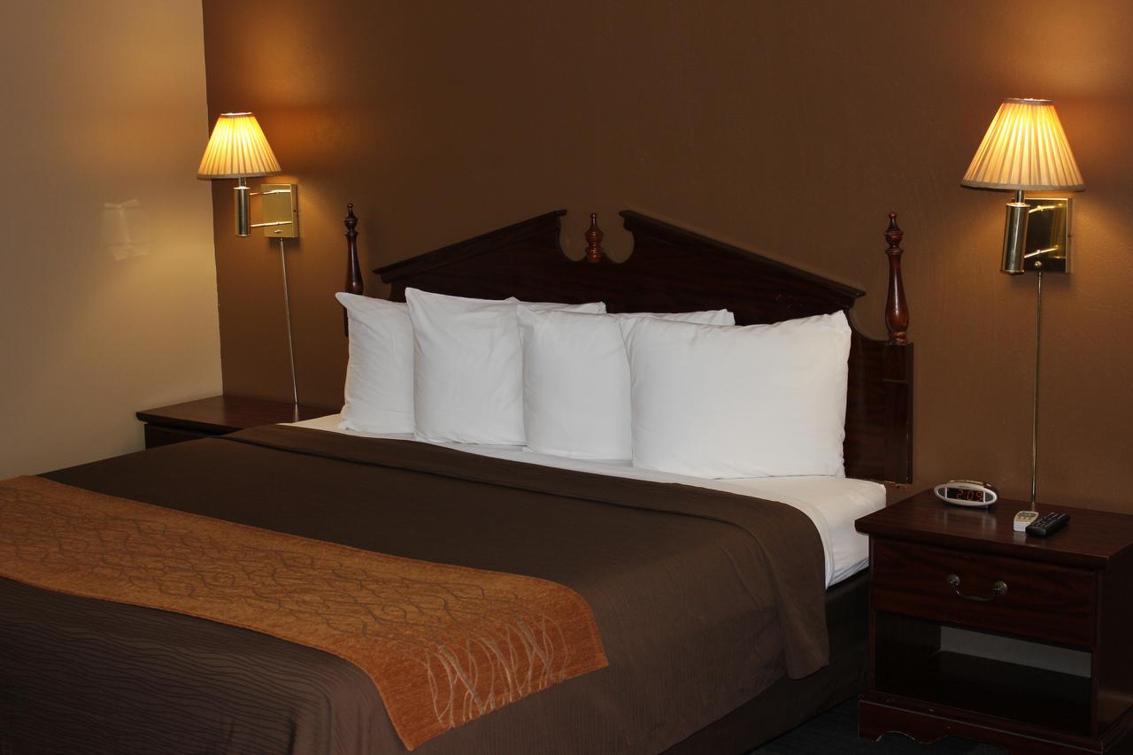 Econo Lodge Oskaloosa Zewnętrze zdjęcie