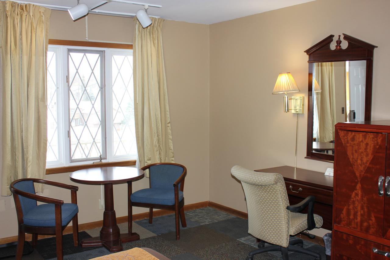 Econo Lodge Oskaloosa Zewnętrze zdjęcie