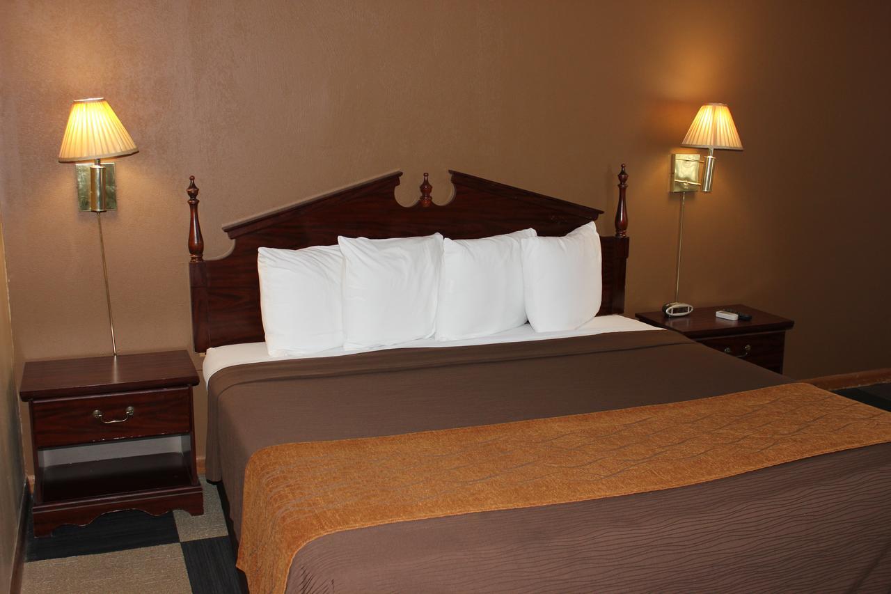 Econo Lodge Oskaloosa Zewnętrze zdjęcie
