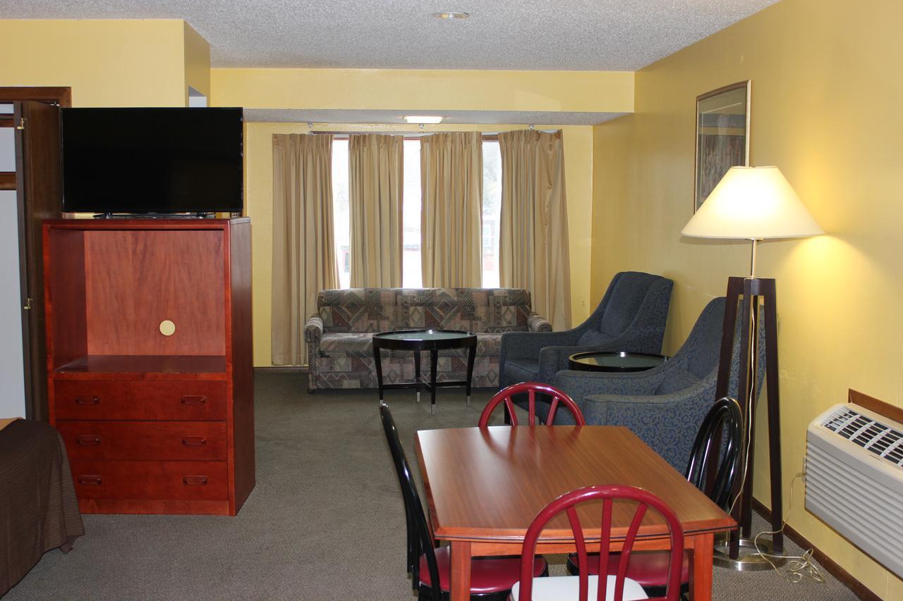 Econo Lodge Oskaloosa Zewnętrze zdjęcie