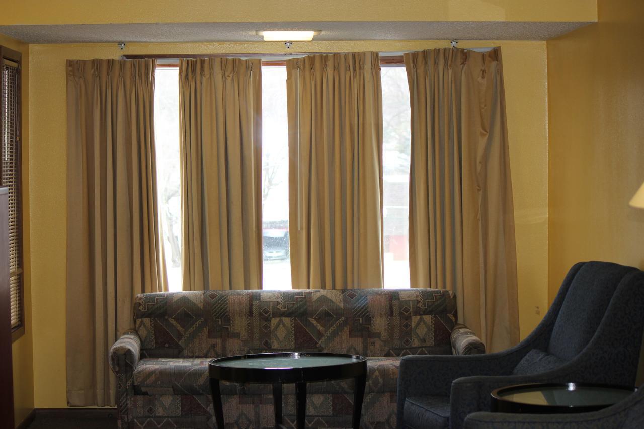 Econo Lodge Oskaloosa Zewnętrze zdjęcie